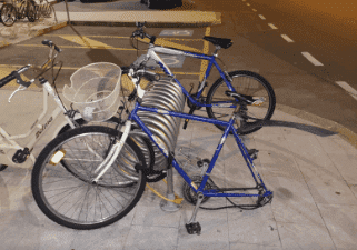 Varese, emergenza furti di biciclette: presi di mira le rastrelliere per bici sparse un po’ nella città