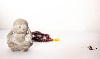 Legnano, follia in Piazza Sturzo