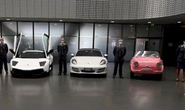Maserati, Lamborghini, Porsche, Bentley e 8 Ferrari, sequestrate a Genova
