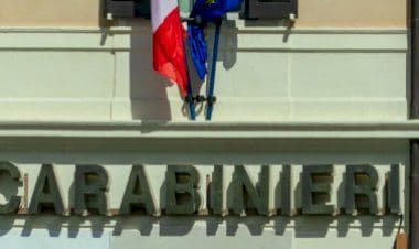 Sequestrata caserma dei Carabinieri, arrestati almeno sei militari per spaccio, estorsione e tortura