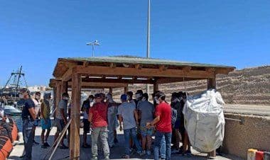 Lampedusa,sbarcati 25 positivi al Covid