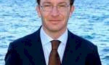Luino, protesta di Pellicini contro Agenzia Entrate