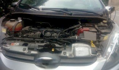 Fagnano Olona, rubato il cofano ad un'auto in sosta