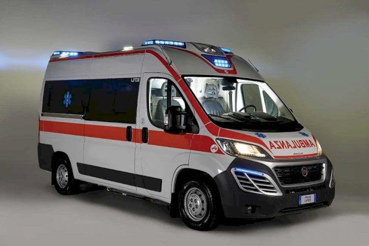 Somma, intervento dei sanitari con ambulanza in via Soragana