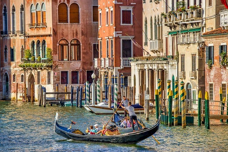 Venezia, arte da tutto il mondo alla Biennale nel 2021