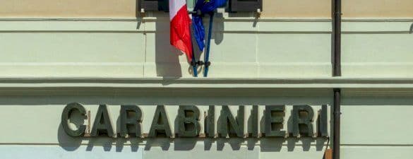 Sequestrata caserma dei Carabinieri, arrestati almeno sei militari per spaccio, estorsione e tortura