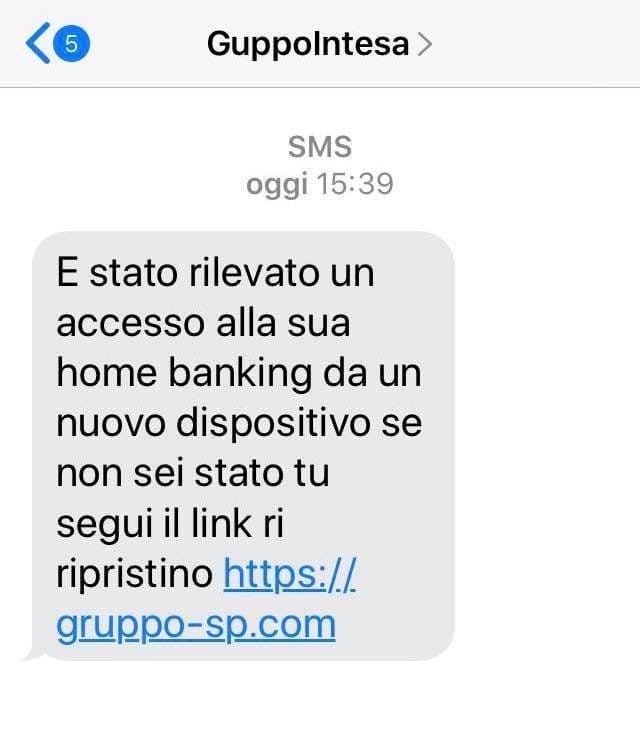Occhio agli sms che chiedono informazioni bancarie: sono truffe. La Polizia rilancia l’allerta