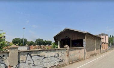 Gallarate: capannone incendiato nella zona del mercato
