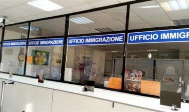 Immigrati clandestini.Avevamo già detto "Basta!" protesta di Panza (LEGA)
