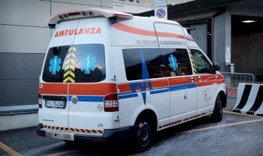 Somma Lombardo, ambulanza in via Garibaldi