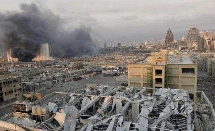 Beirut: devastante esplosione al porto
