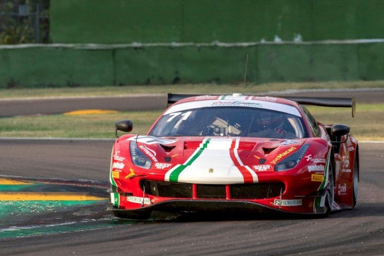 Rovera firma il primo trionfo con la Ferrari 488 a Imola