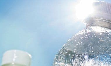 Sicurezza Alimentare. Carabinieri NAS Catania: sequestrate quasi 14.000 bottiglie d’acqua esposte agli agenti atmosferici