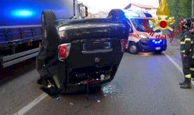 A Gornate Olona un incidente con ribaltamento