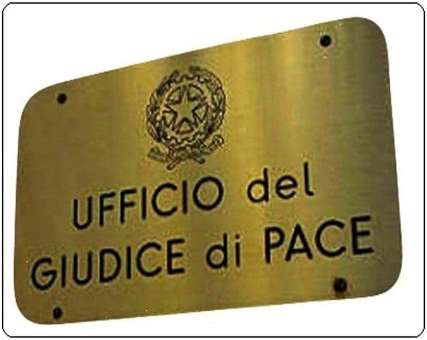 Assicurazione non conteggiata nel calcolo del tasso annuo effettivo globale (TAEG): il GDP di Lecce condanna finanziaria