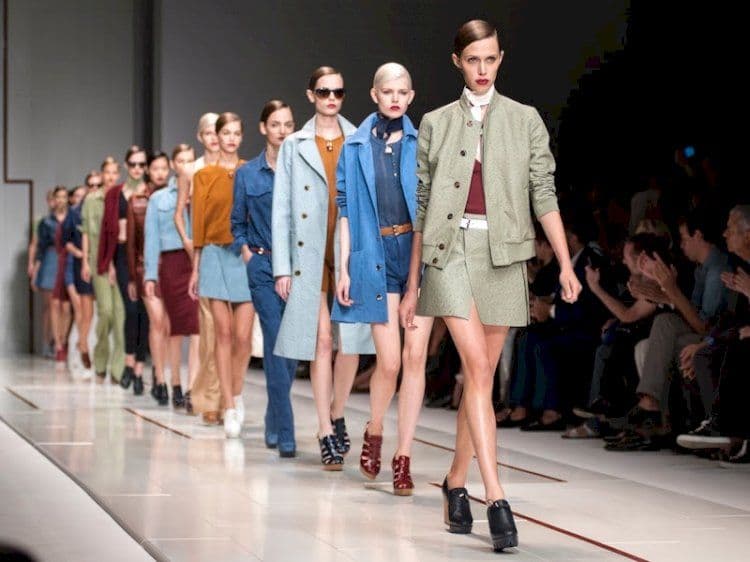 Contraffazione, Assoutenti: per settore Moda danno da 5,2 miliardi