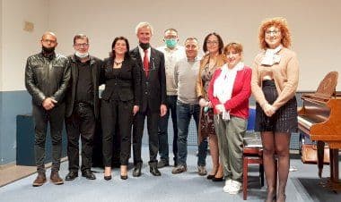 Fagnano Olona, emozioni grazie al Duo pianistico “4 mani” per la festa dei nonni