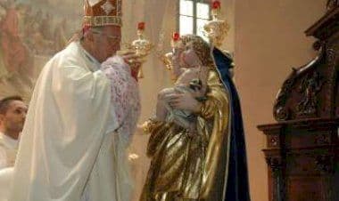 Golasecca, incoronazione Madonna del Rosario