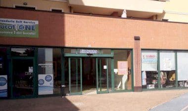 Somma, messa in sicurezza griglie Carrefour