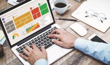 Huawei favorisce l’inclusione digitale con la donazione di PC per studenti