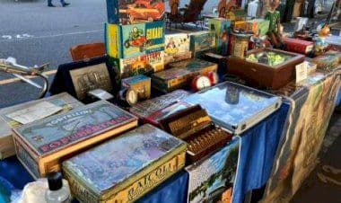 Sesto Calende, mercatino antiquariato