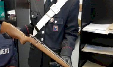 Malnate (VA), armi illegali e stupefacenti