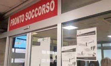 Varese, il Pronto soccorso finisce nel caos