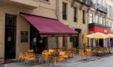 Coronavirus, tribunale di Berlino dà ragione ai bar e ristoranti: niente stop alle 23.