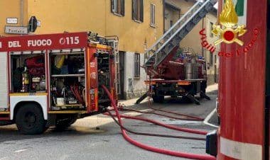 Cocquio Trevisago, incendio ad un edificio