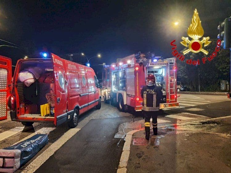 Varese, I vigili del fuoco intervenuti con un’autopompa e un carro aria