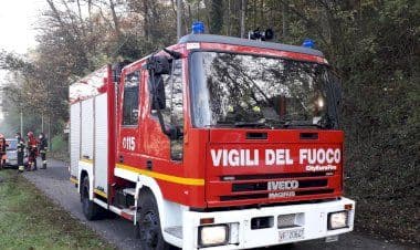 Vigili del fuoco, soccorrono persone