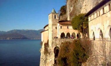 Leggiuno, nuovi orari per visitare l'Eremo di Santa Caterina del Sasso