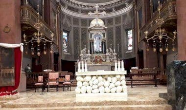 BUSTO Arsizio Un funerale particolare.