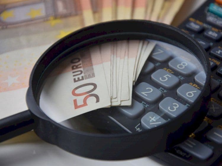 Manovra, Fipe-Confcommercio: “Servono liquidità e interventi per ridurre costi imprese”