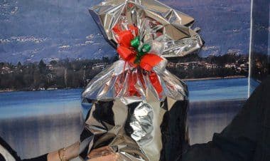 Varese: al Ponte del Sorriso è arrivato il signor Panettone