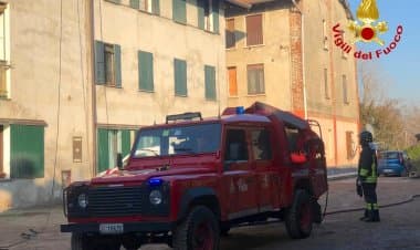 Tradate, incendio a una canna fumaria
