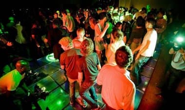 Sostegni Bis, serve fondo per le discoteche, rimaste senza sostegno