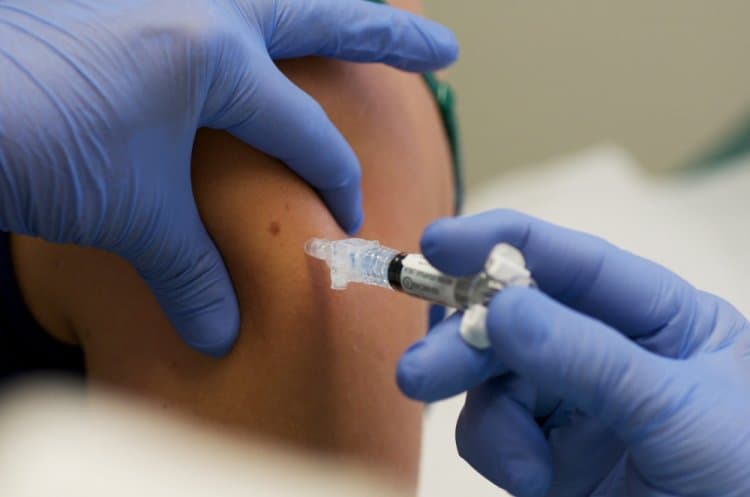 Vaccino anti-Covid: 82 pr cento degli italiani pronto a farlo