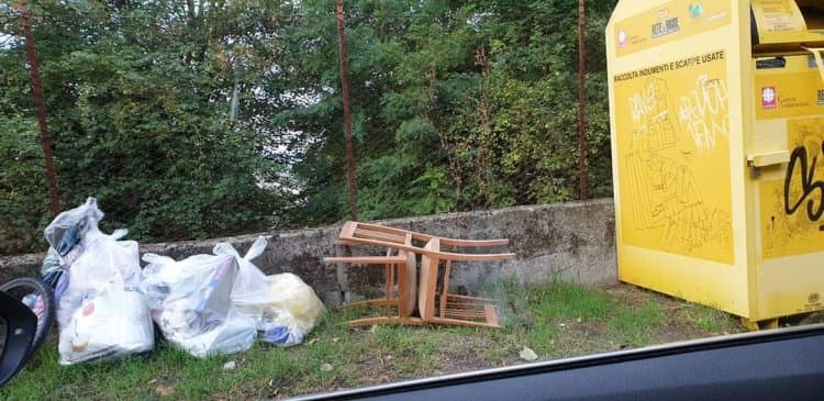 Varese,  zone invase dall'abbandono di rifiuti