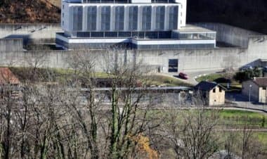 Latitante bustocco sfidava i carabinieri sui social: arrestato in Svizzera