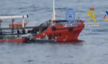 Trafficanti di droga ,3 tonnellate di cocaina a bordo nella nave - Il VIDEO