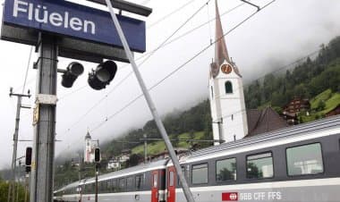 Svizzera, italiano travolto sui binari