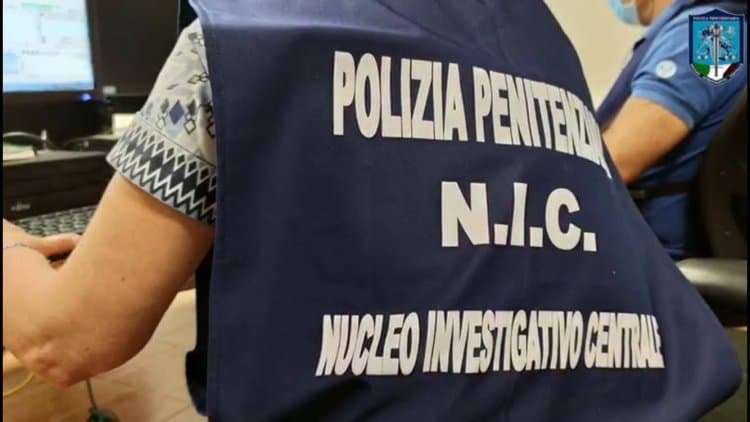 Salerno, cellulari e stupefacenti in carcere, intervento del N.I.C