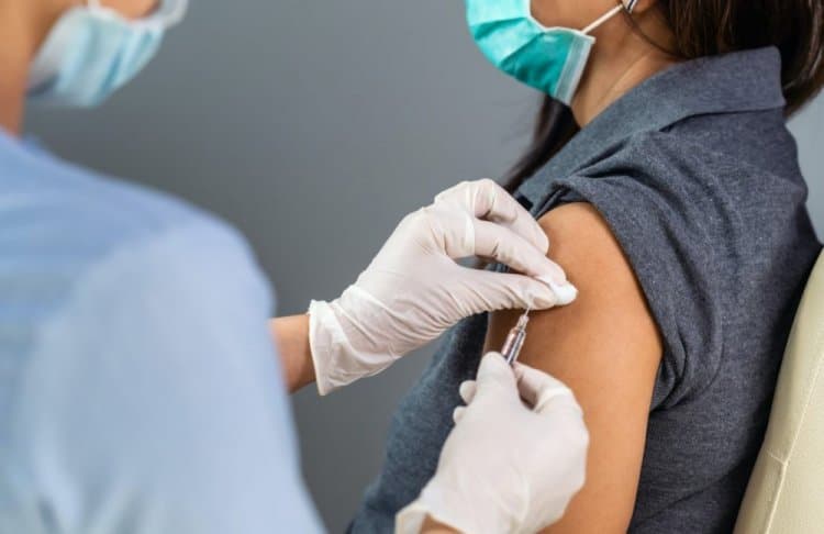 Vaccinazioni, 15 aprile parte #PrimaTu, il piano per i più fragili