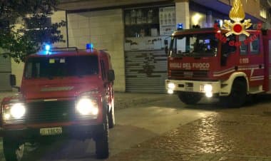 Tradate, incendio in una casa di corte nel centro storico