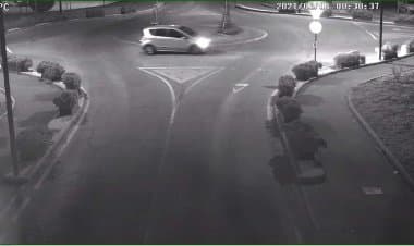 Induno Olona(Va).Un divano per strada