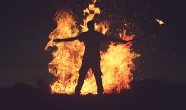 Sesto Calende(Va).Incendio sotto controllo