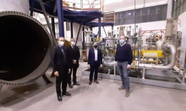 Vaccino Made in Lombardia, Monti visita la Samic di Lonate Ceppino