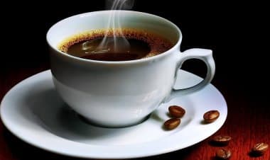 Caffè prima di dormire: nessun effetto sul sonno.