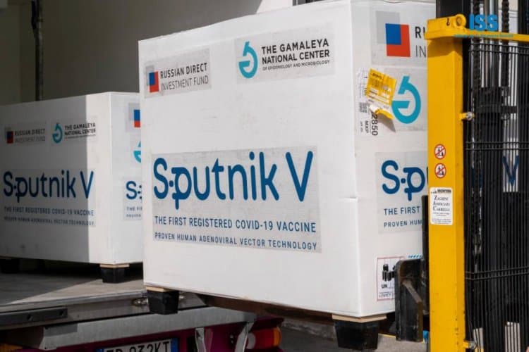 Vaccino covid, Sputnik V prodotto in Lombardia in 10 milioni di dosi